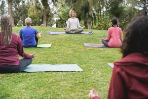 What are wellness retreats and who should attend them?
